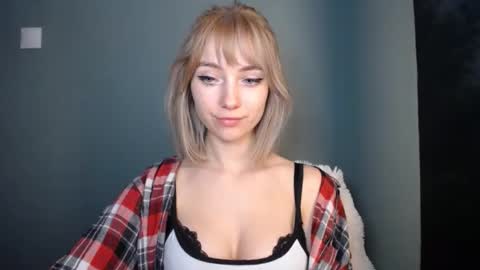 Lucy online show from 02/22/26, 07:34