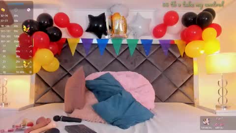 Snapshot of luciacollinss_ chatting on 09/26/25, 12:09 Lucia online show from 09/26/25, 12:09