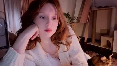 Snapshot of luciacoy chatting on 11/16/25, 06:13 Lucia online show from 11/16/25, 06:13