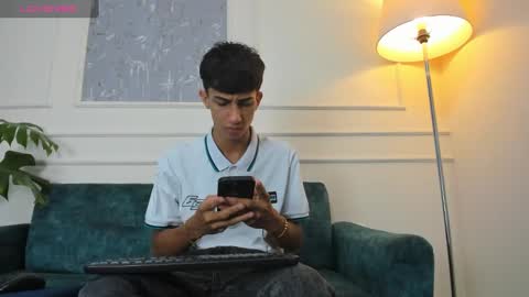 Snapshot of lucian_davi chatting on 01/09/25, 12:30 Pirulo online show from 01/09/25, 12:30