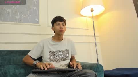 Snapshot of lucian_davi chatting on 01/18/25, 12:15 Pirulo online show from 01/18/25, 12:15