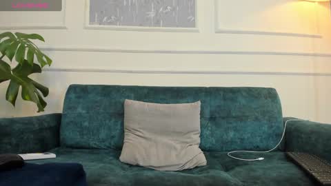 Snapshot of lucian_davi chatting on 01/25/25, 11:11 Pirulo online show from 01/25/25, 11:11