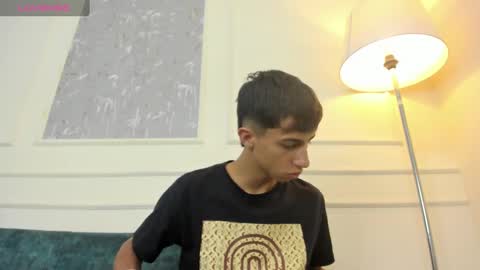 Snapshot of lucian_davi chatting on 01/28/25, 12:22 Pirulo online show from 01/28/25, 12:22