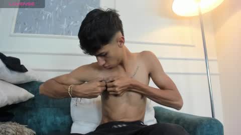 Snapshot of lucian_davi chatting on 02/17/25, 12:16 Pirulo online show from 02/17/25, 12:16