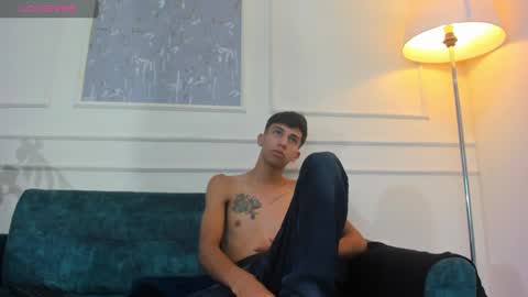 Snapshot of lucian_davi chatting on 02/21/25, 12:50 Pirulo online show from 02/21/25, 12:50