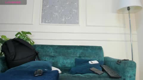 Snapshot of lucian_davi chatting on 03/06/25, 12:09 Pirulo online show from 03/06/25, 12:09