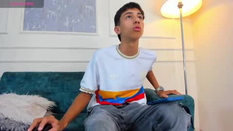 Snapshot of lucian_davi chatting on 10/11/25, 04:16 Pirulo online show from 10/11/25, 04:16