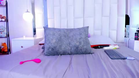 Lisseth  online show from 02/23/25, 04:28