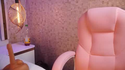 luciana_agudelo online show from 01/05/26, 07:50