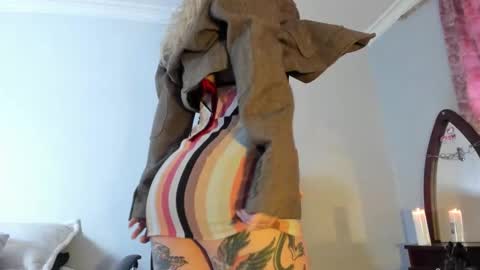 Luciana Evans online show from 02/05/26, 01:38