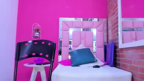 Luciana online show from 03/21/26, 08:19