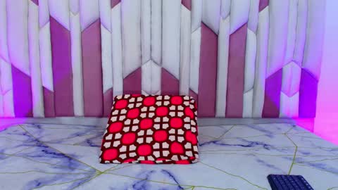 instagram luciana417  online show from 10/21/25, 03:07