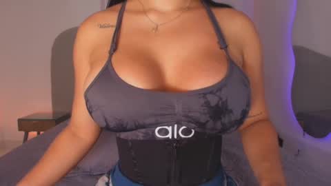 instagram luciana417  online show from 01/07/26, 03:09