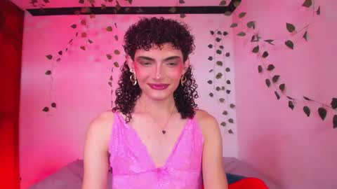 Snapshot of lucianromeo17 chatting on 09/08/25, 05:34 Lucy or Lucian 3 Come to my social Links3 online show from 09/08/25, 05:34