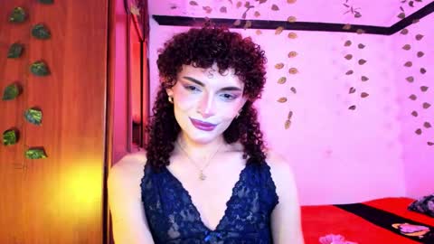 Snapshot of lucianromeo17 chatting on 11/30/25, 06:06 Lucy or Lucian 3 Come to my social Links3 online show from 11/30/25, 06:06
