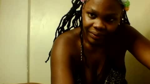 Snapshot of luciaresa chatting on 08/05/26, 04:04 luciaresa online show from 08/05/26, 04:04