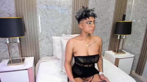  lucia wallace  online show from 02/17/26, 11:55