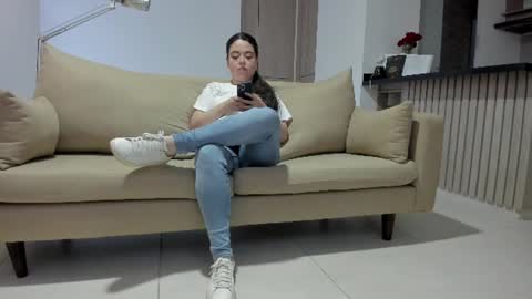 Lucie online show from 07/03/26, 11:00