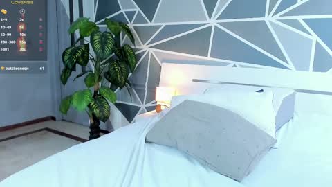 Lucy  online show from 02/21/25, 01:55