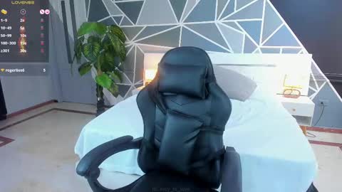 Lucy  online show from 02/28/25, 05:37