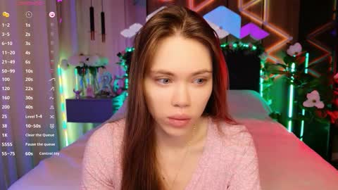 MimiFors online show from 10/19/25, 11:00