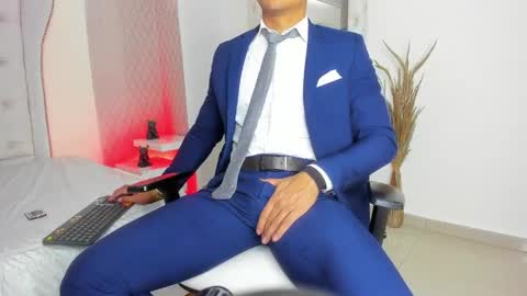 Leo online show from 04/08/26, 02:28