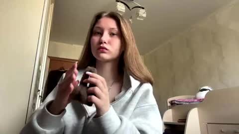 Maya online show from 04/14/26, 06:08