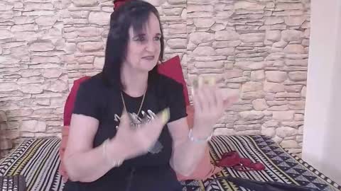 Grace online show from 11/29/25, 05:32