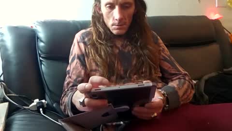 luciousloxs online show from 11/28/25, 09:12