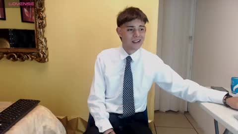 Snapshot of luckk_ chatting on 05/27/26, 05:15 luckk_ online show from 05/27/26, 05:15