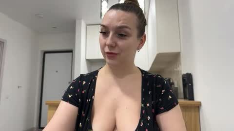 lucky_foryou_baby online show from 02/09/26, 02:32