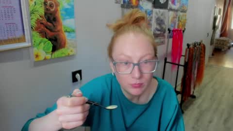 lucky_licky20 online show from 04/07/26, 02:01