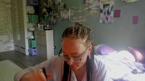 lucky_licky20 online show from 06/04/26, 02:28