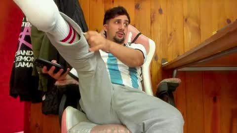 Luca  Lucky    online show from 04/08/26, 06:08