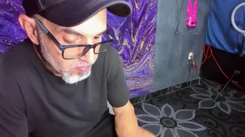 lucky_psychoguy69 online show from 11/10/25, 02:16