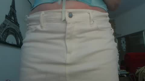 Ana online show from 12/17/25, 11:38