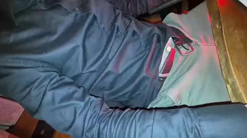 Snapshot of luckybong chatting on 01/13/25, 05:02 luckybong online show from 01/13/25, 05:02