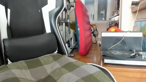 Lucky online show from 12/19/25, 10:22