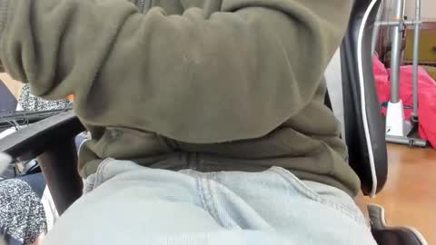 Snapshot of luckydrakex chatting on 03/09/26, 10:52 Lucky online show from 03/09/26, 10:52