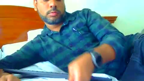 luckyfinalone online show from 10/30/25, 03:46