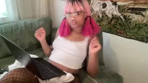 luckylaci777 online show from 11/05/25, 07:03