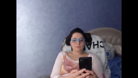 luckylinda23 online show from 02/06/25, 07:29