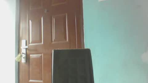 Snapshot of luckymadequeen chatting on 01/14/25, 12:56 Gloria online show from 01/14/25, 12:56