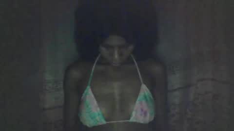 Snapshot of luckymadequeen chatting on 01/24/25, 09:47 Gloria online show from 01/24/25, 09:47