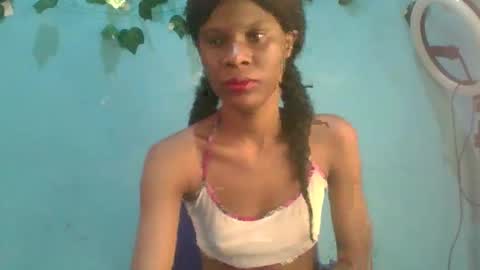 Gloria online show from 11/25/25, 06:57