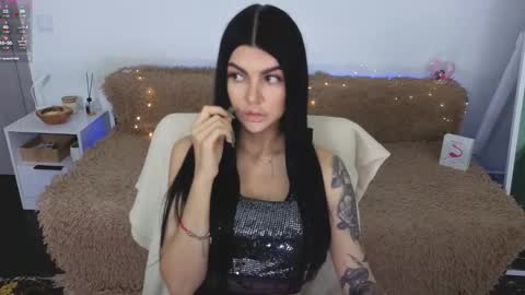 Monika online show from 09/12/25, 08:36