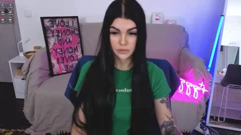 Monika online show from 10/15/25, 09:20