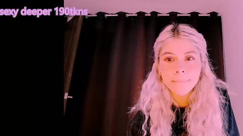 luckysapphire777 online show from 01/22/25, 06:31