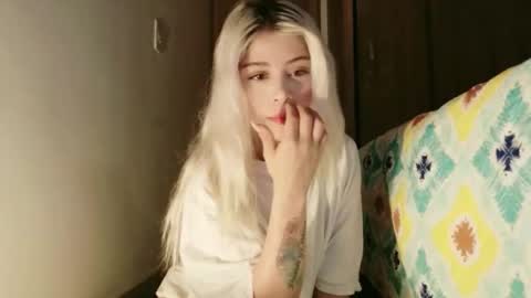 luckysapphire777 online show from 04/10/26, 07:57