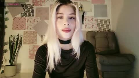 Snapshot of luckysapphire777 chatting on 05/18/26, 01:39 luckysapphire777 online show from 05/18/26, 01:39